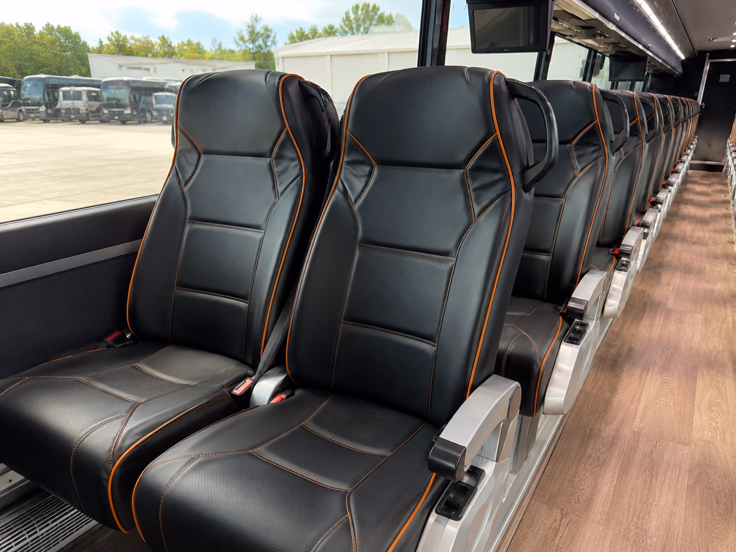 shuttle your guests between georgetown hotels and your venue without a hitch
